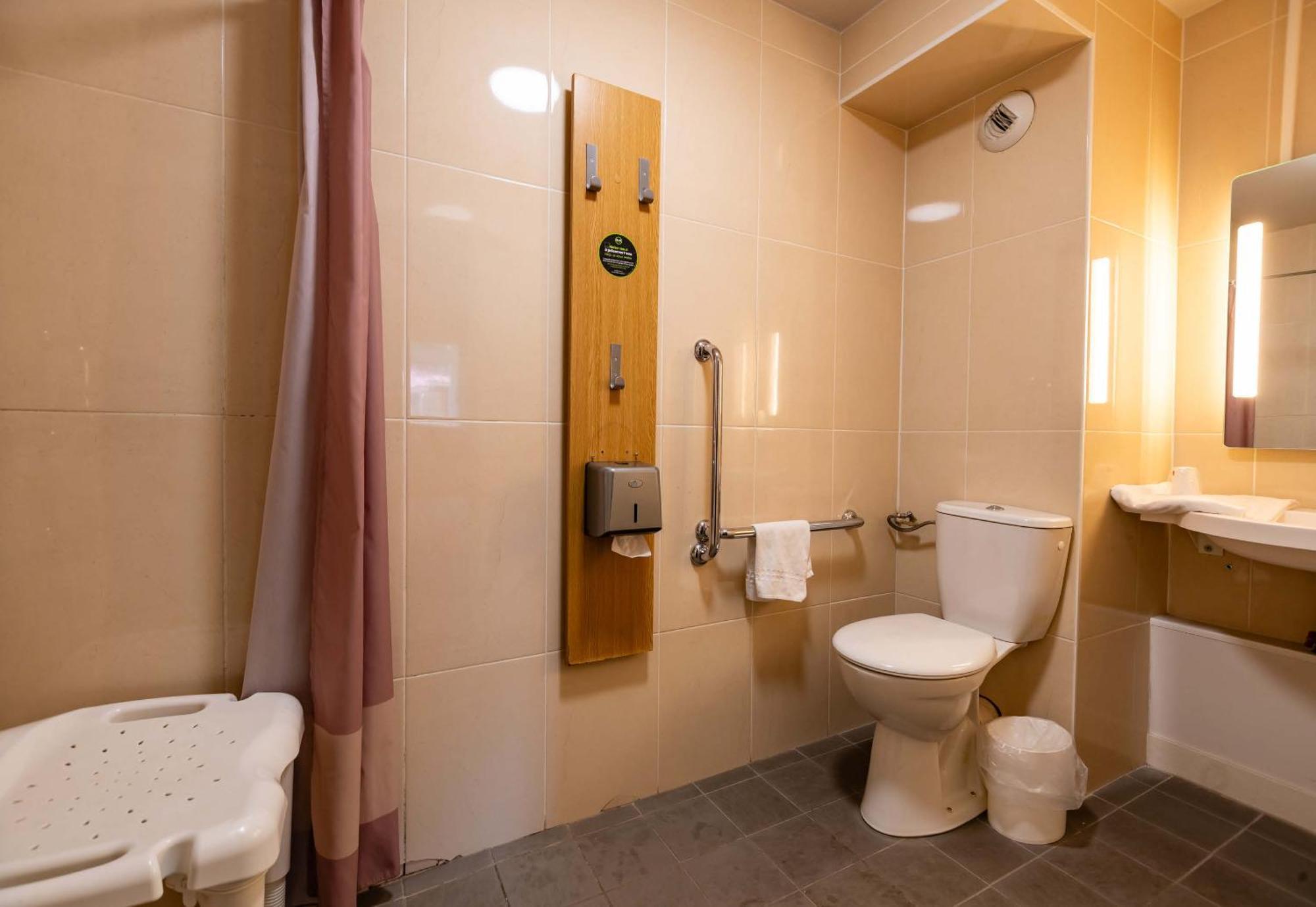 B&B Hotel Grenoble Universite 1 Gières المظهر الخارجي الصورة
