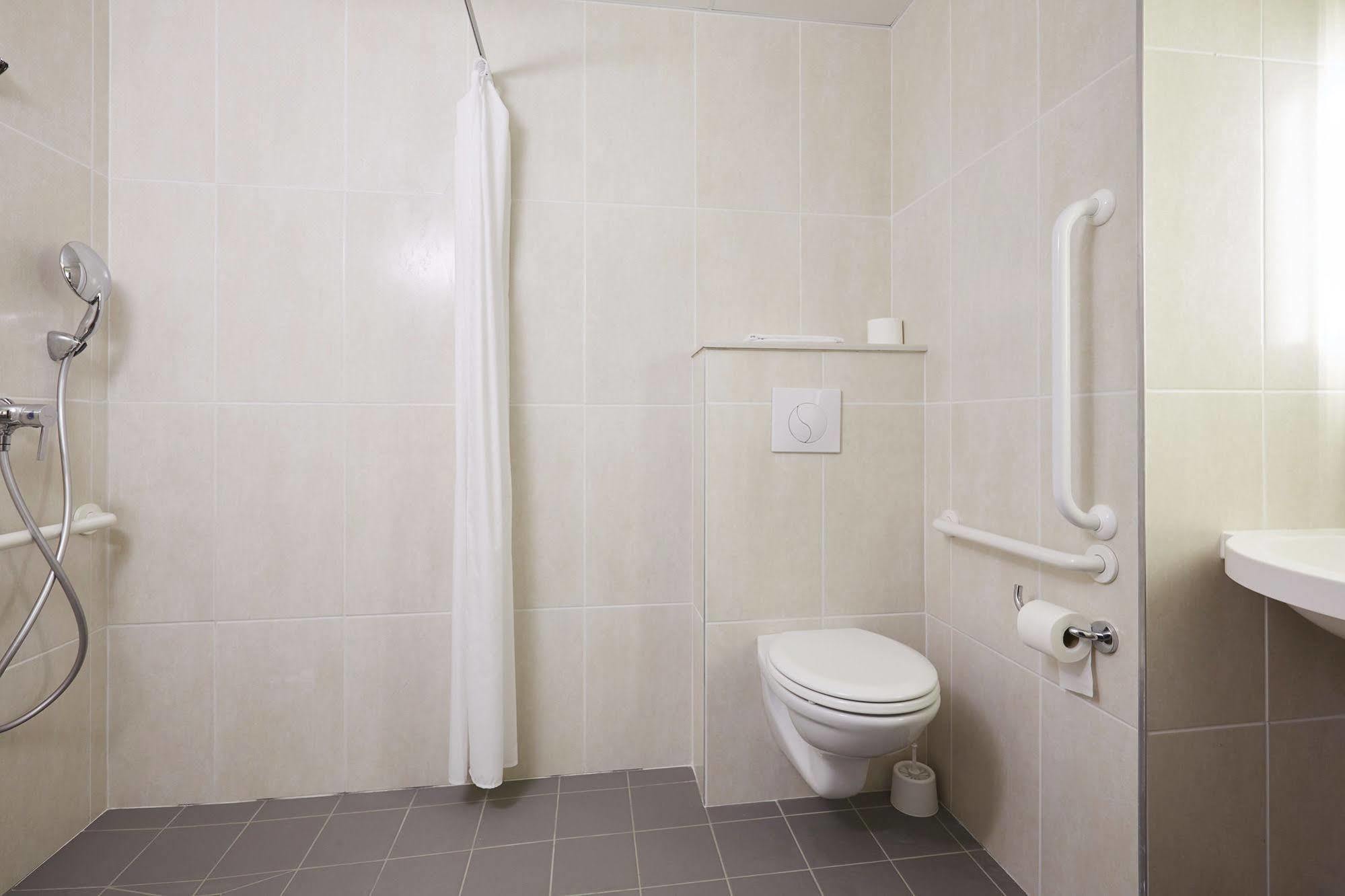 B&B Hotel Grenoble Universite 1 Gières المظهر الخارجي الصورة